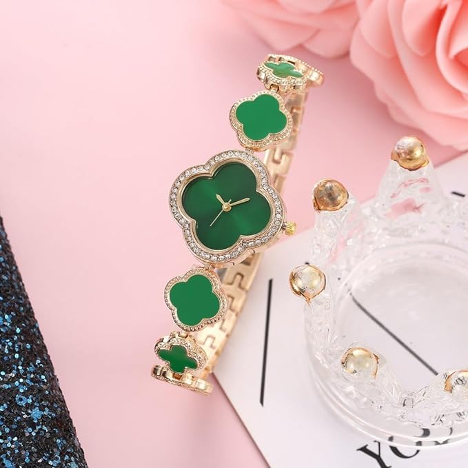 Montre tendance pour femme avec pétales de trèfle à quatre feuilles