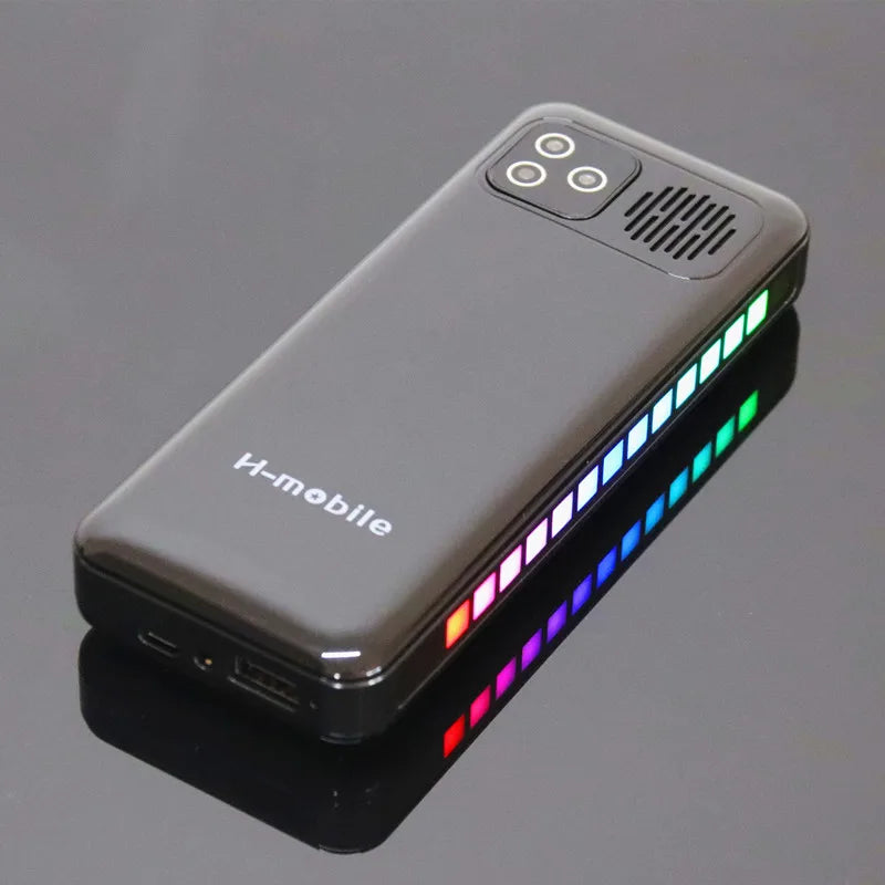 Téléphone portable robuste à 4 cartes SIM avec LED