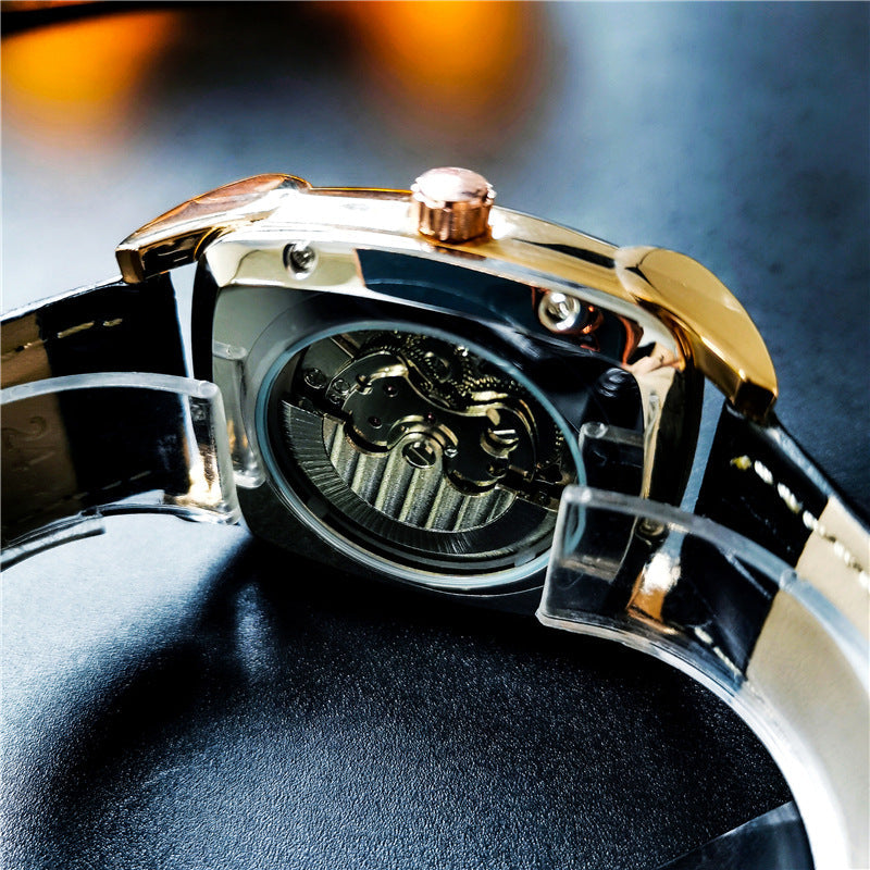Montre carrée de luxe à la mode grand cadran