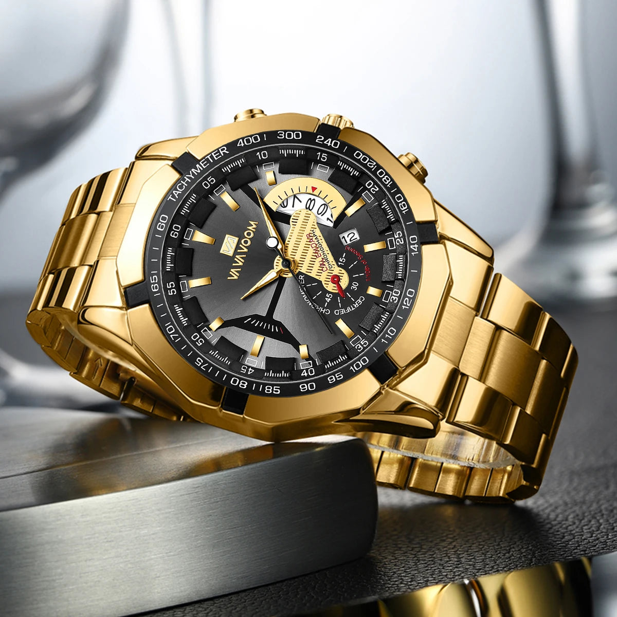 Montre à quartz avec calendrier de luxe doré