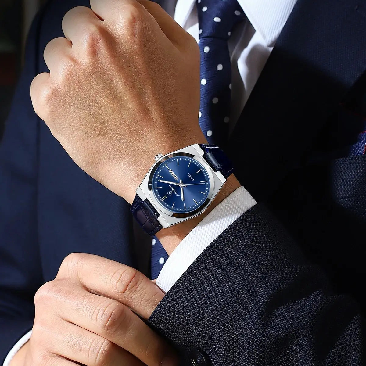 Montre-bracelet en cuir de luxe pour homme