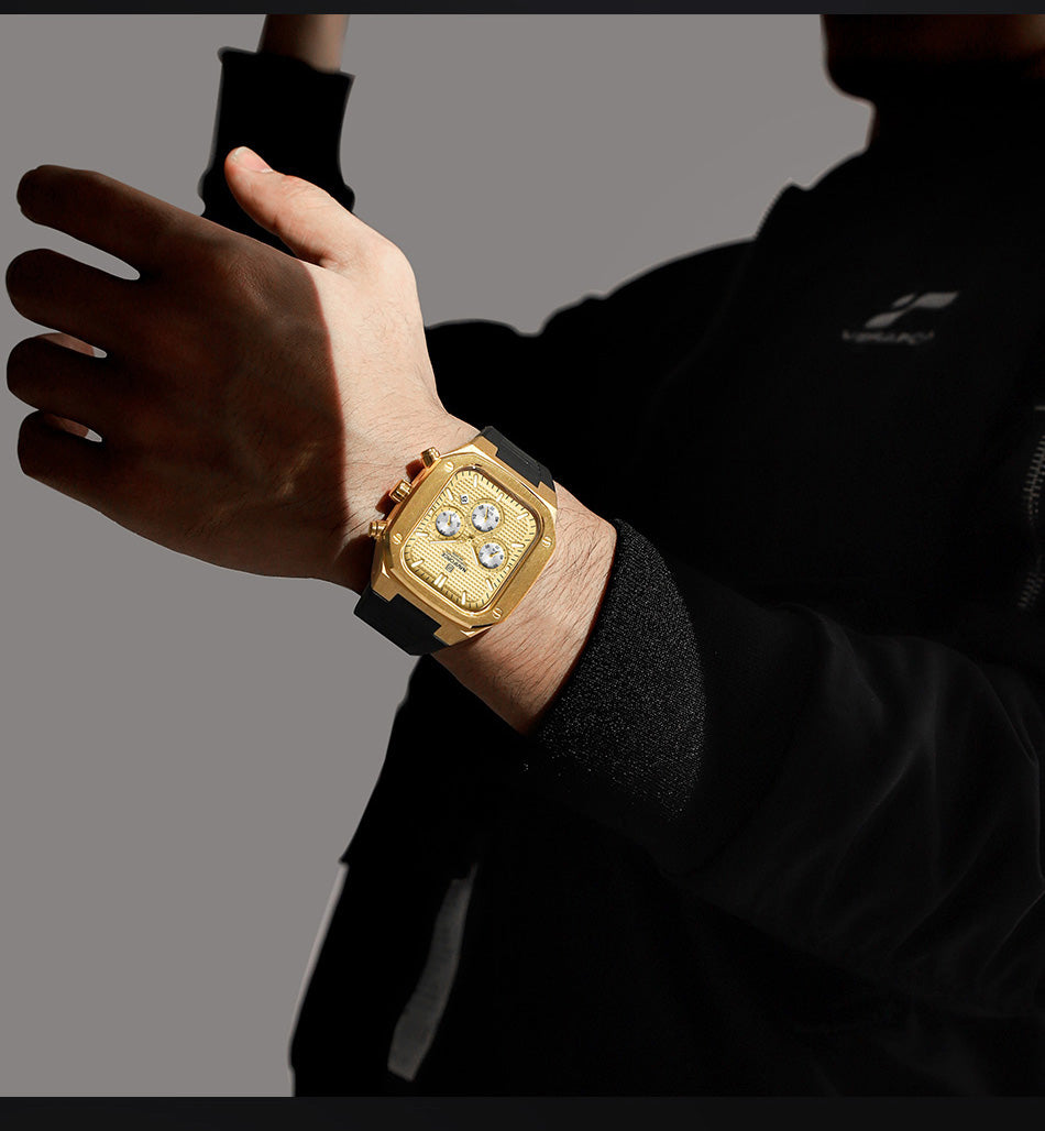Montre-bracelet carrée dorée étanche