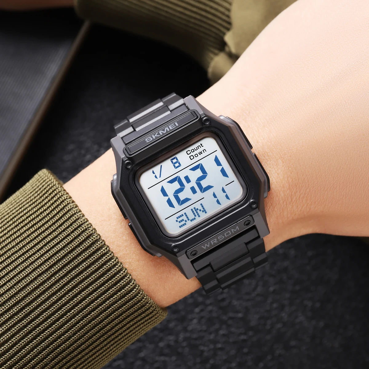 Montre électronique étanche pour homme