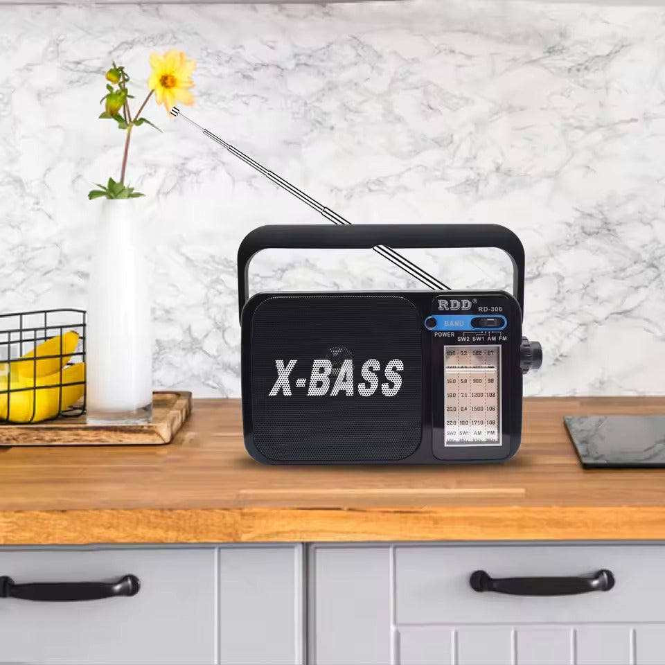 Radio FM portable multibande avec lampe de poche