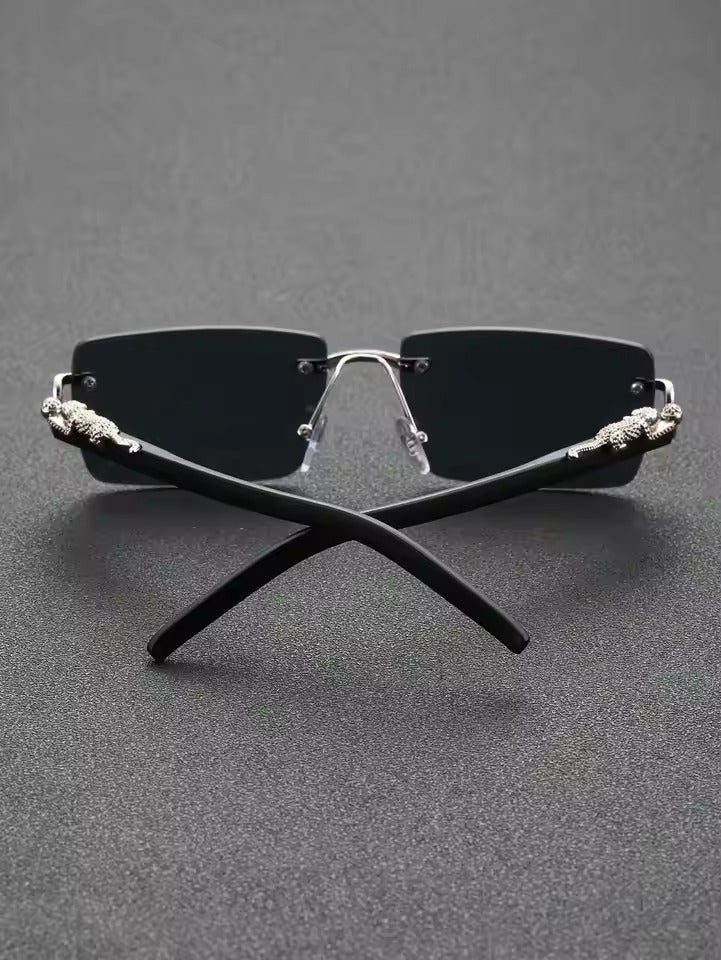 Lunettes de soleil classiques à la mode