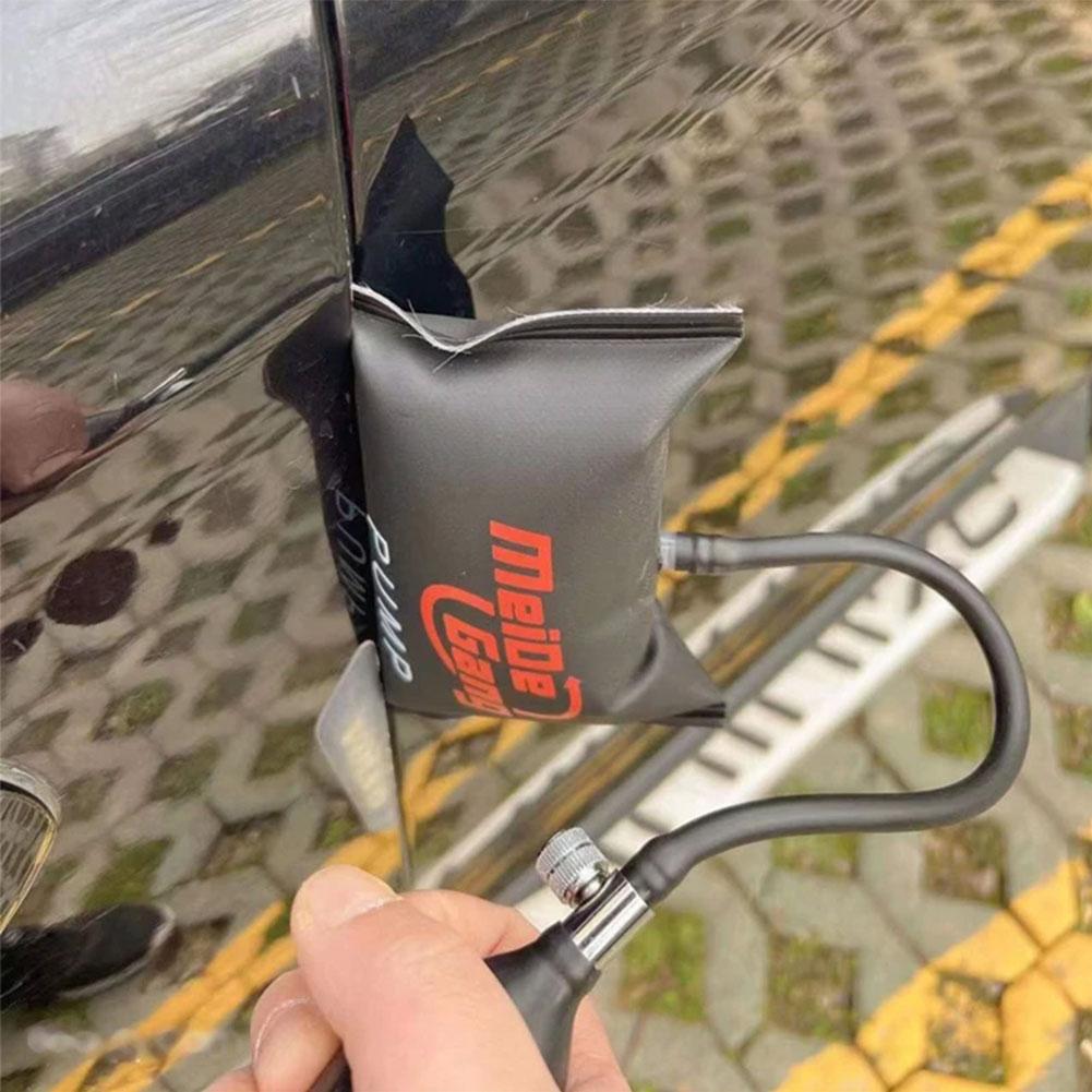Outil universel d'ouverture de porte