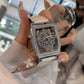 Montre Élégante à Décoration Qui Tourne